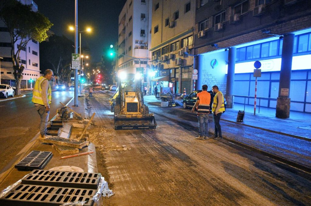 צילומים מעבודות לחידוש כבישים שבוצעו בחודש האחרון. קרדיט צילום: ראובן כהן, דוברות עיריית חיפה